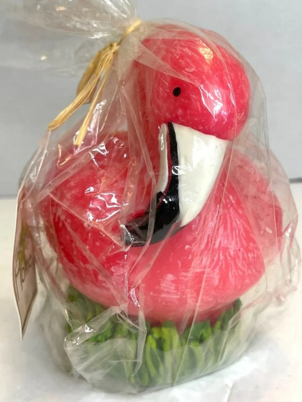 VTG Pink Flamingo Bird Candle Tropical Florida Palm Island Home Décor Wax NWT